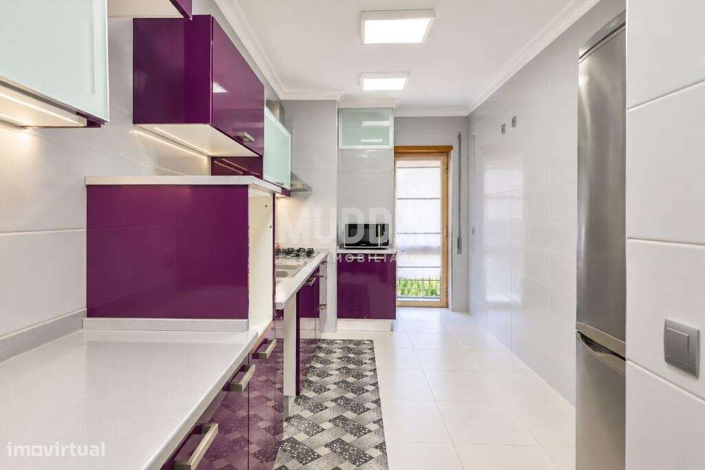 Excelente Apartamento T3, Paços Brandão-1
