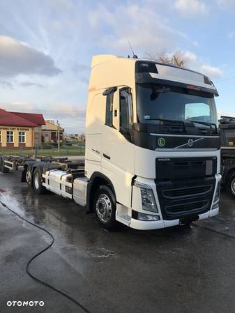 Volvo FH - 1