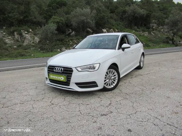 Audi A3 Sportback 1.6 TDi Attraction Ultra - 6