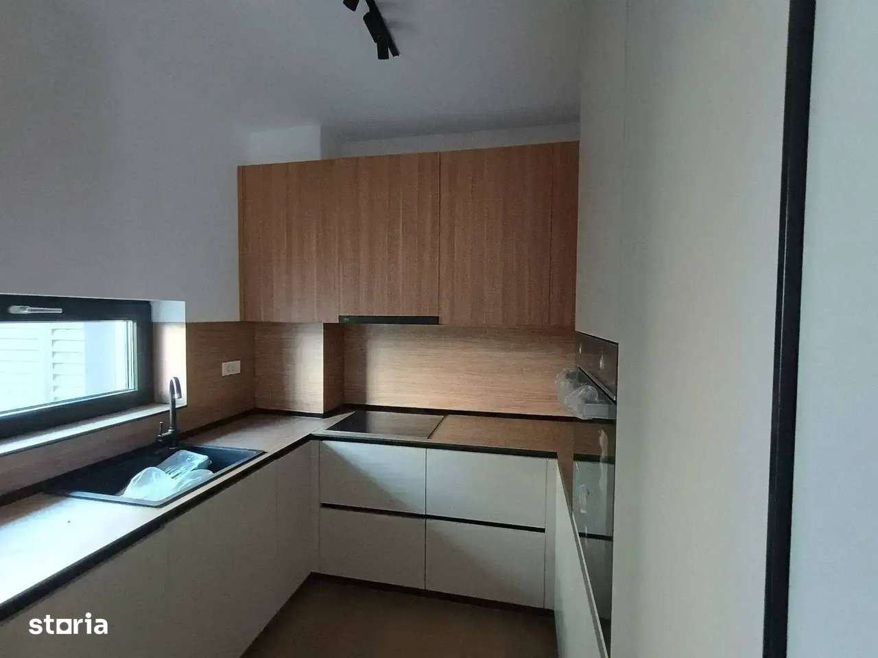 Spatiu, liniste si o curte numai a ta! Duplex elegant-8