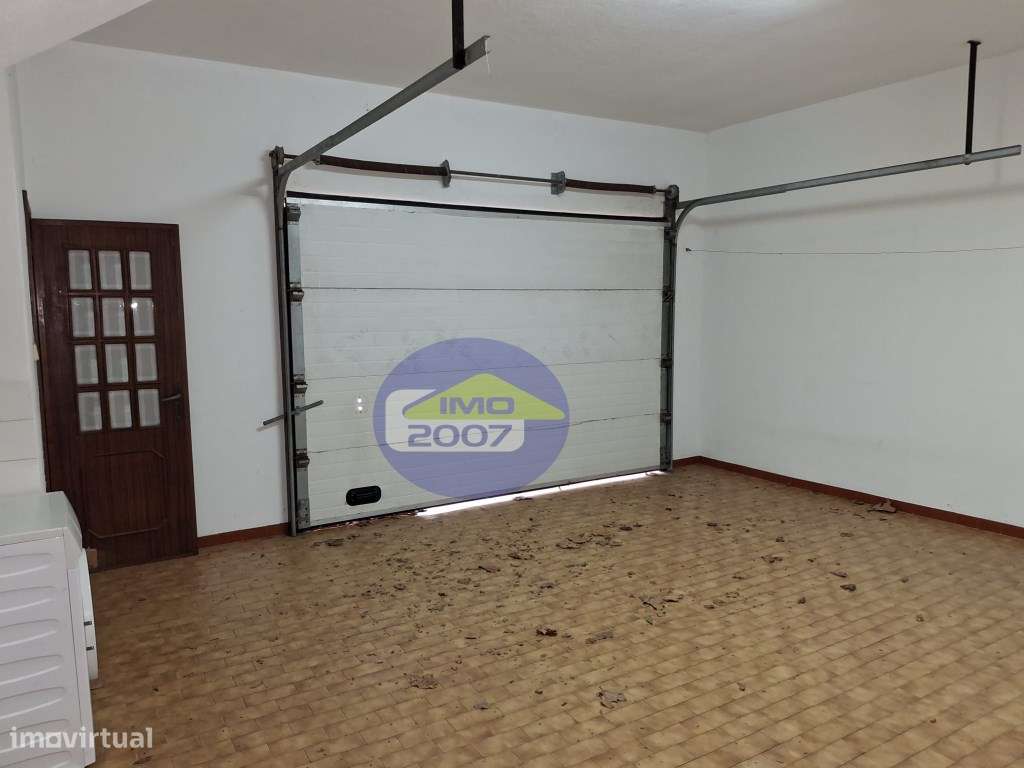 Moradia T3 em Miramar-12