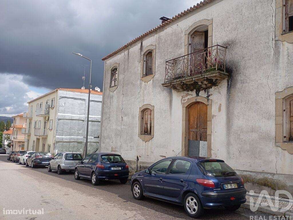 Casa / Villa em Vila Nova de Foz Côa de 1664,00 m2 - Grande imagem: 4/8