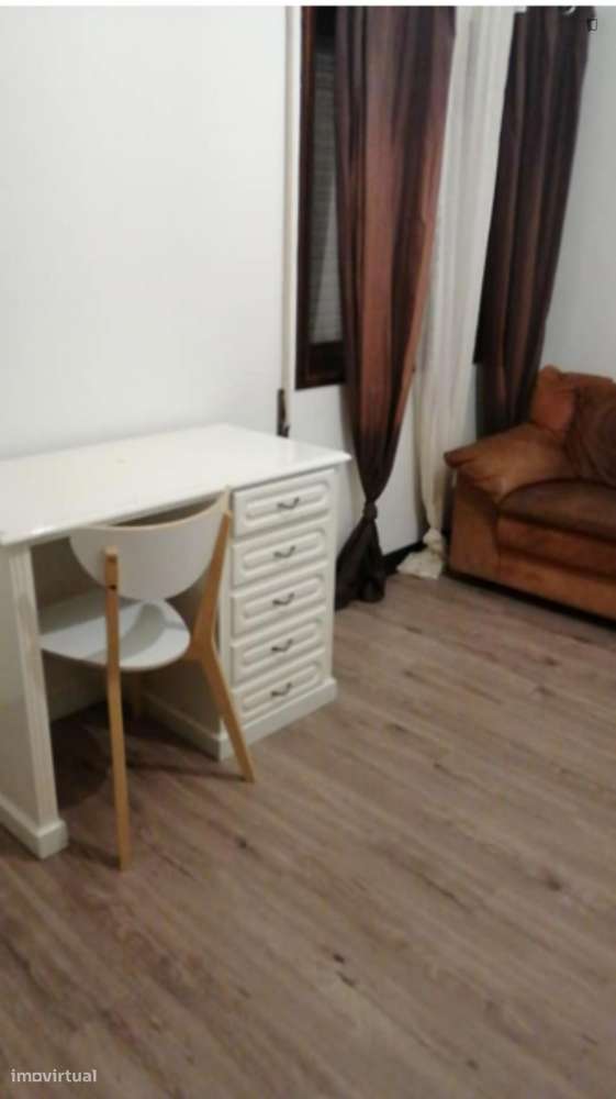 Quarto - localizado em Paranhos Porto - Grande imagem: 5/10