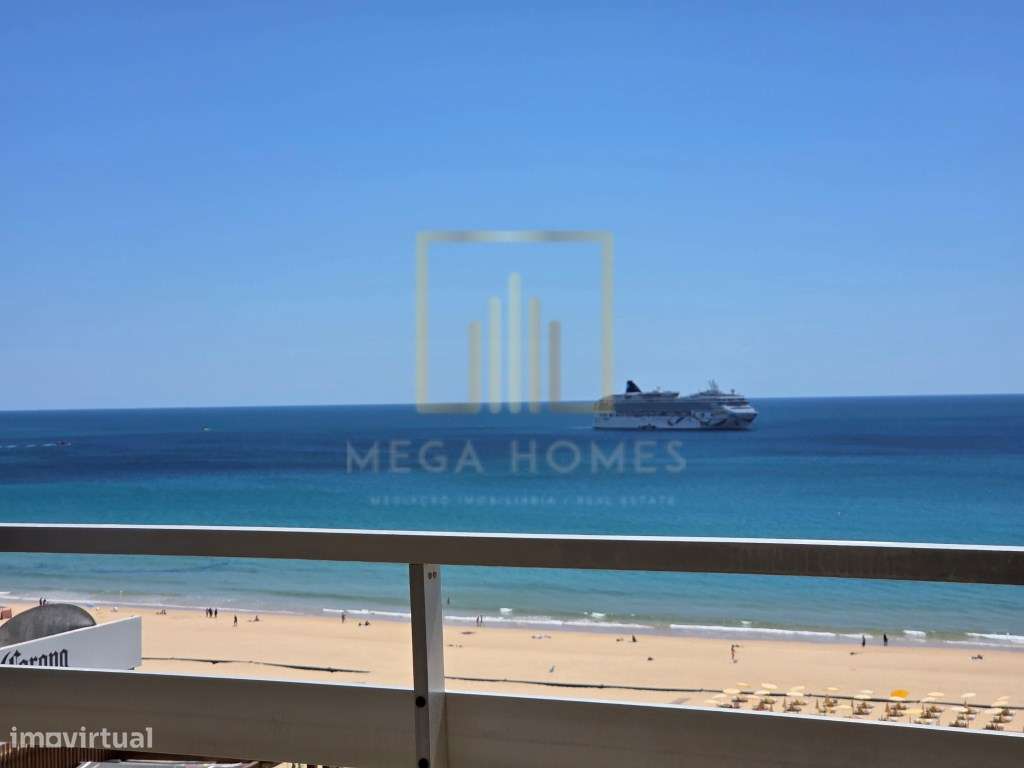 T2 renovado com vista deslumbrante para o areal da Praia da Rocha, ...-17