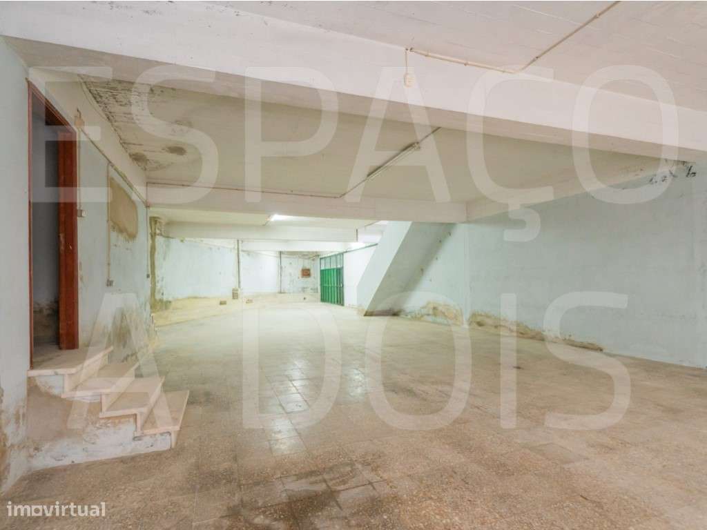 Armazém Amplo; com 2 Pisos! Boa Localização, próximo do Centro da A...-15