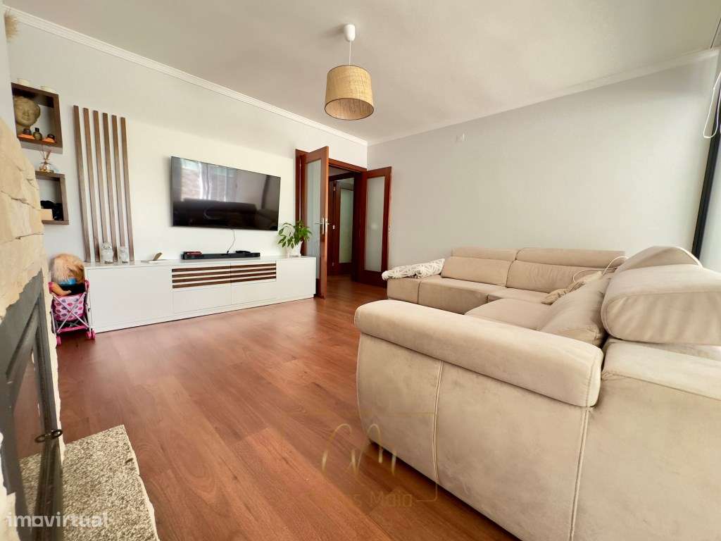 Moradia T4 com terraço, Sótão e Garagem-5