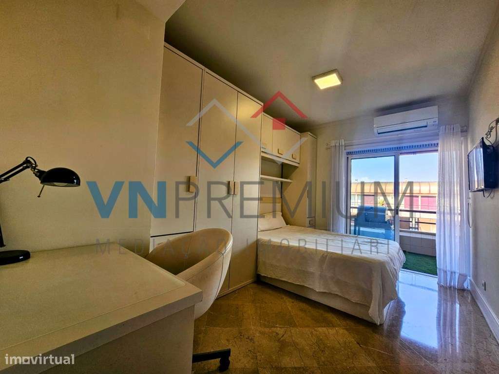 Excelente apartamento T4 em frente ao Casino do Estoril-31