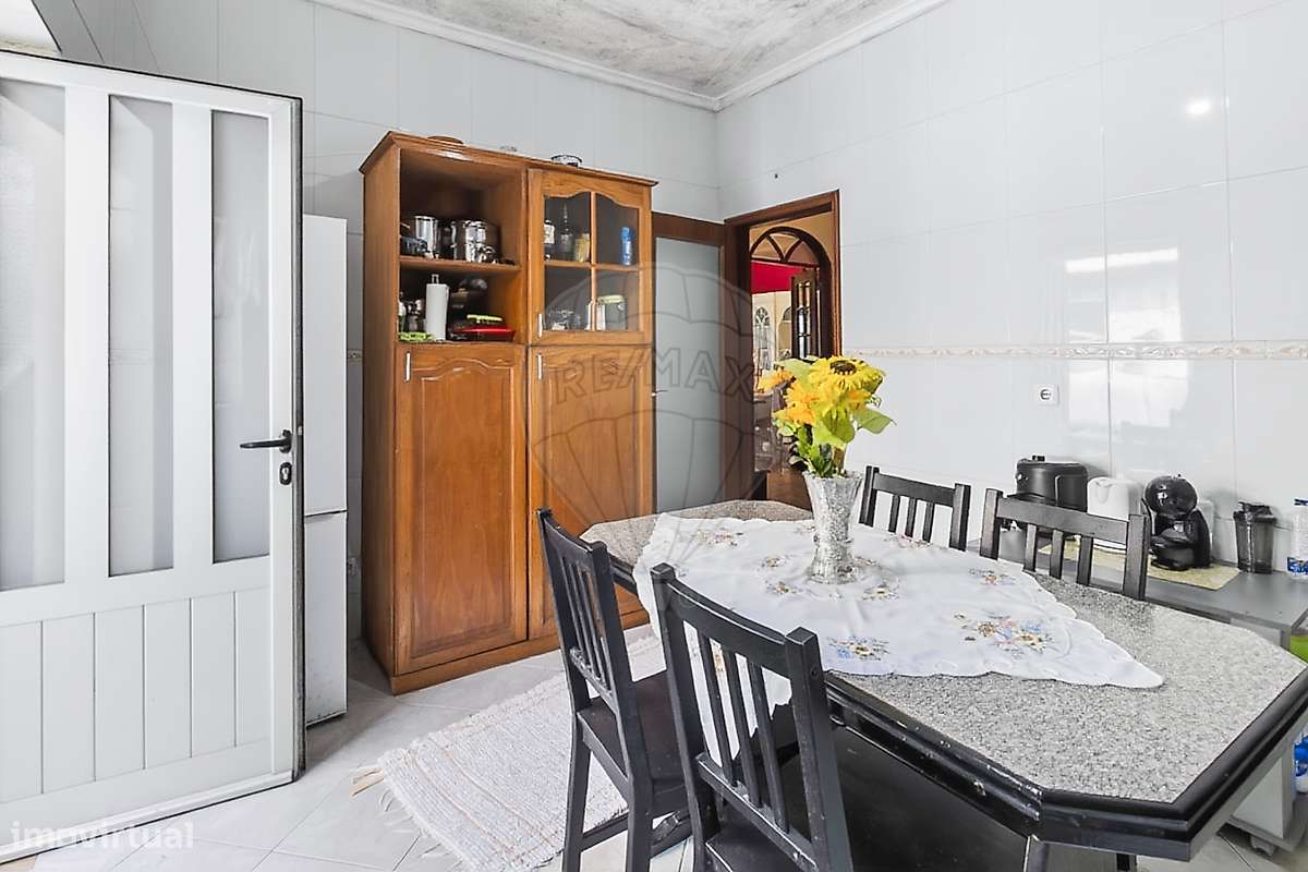 Moradia T3 para venda-8