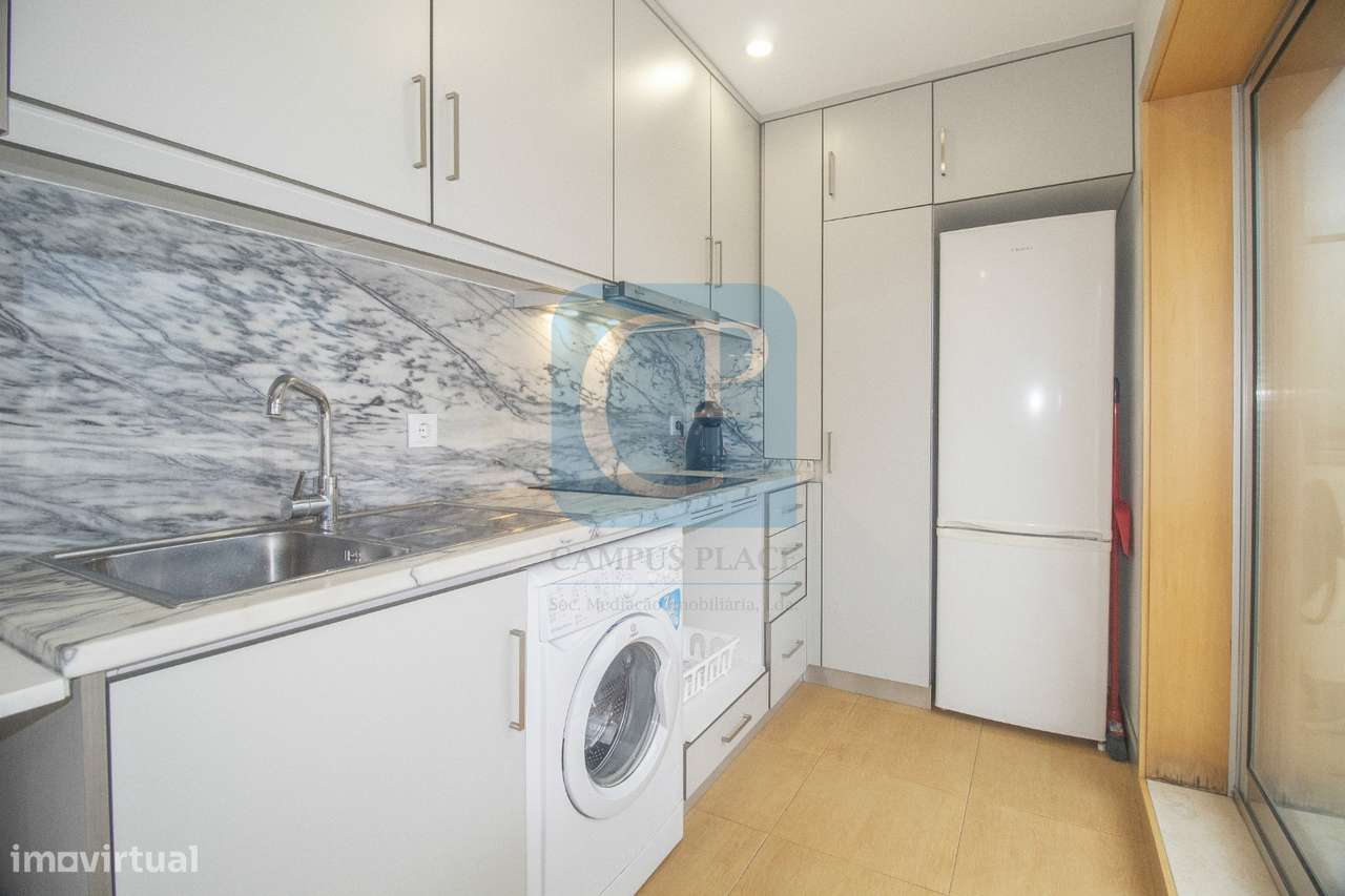 Apartamento T3 renovado com terraço, ao ISCAP e 900mts H.S.João-6