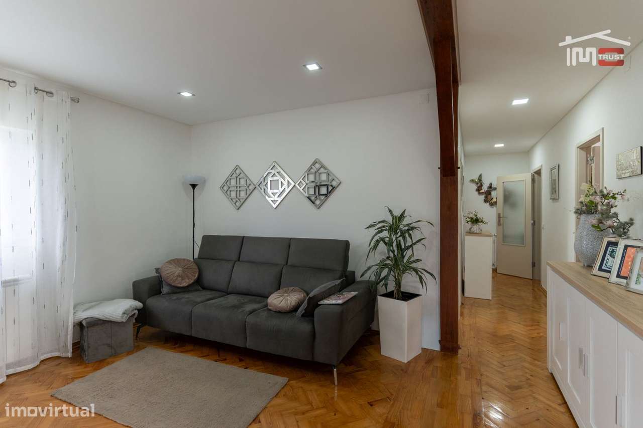 MORADIA T3 REMODELADA | ENTRADA DE FÁTIMA-10