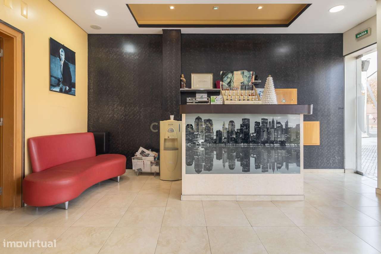 Espaço Comercial localizado no Alto do Seixalinho perto de todo o tipo - Grande imagem: 5/27