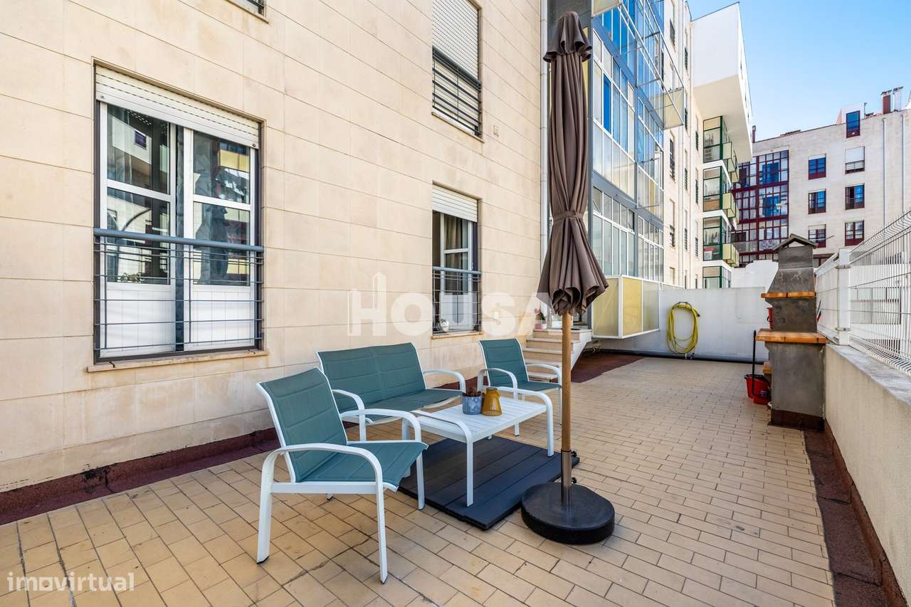 Apartamento T3 com Sótão, Garagem e Terraço – Nova Leiria-26