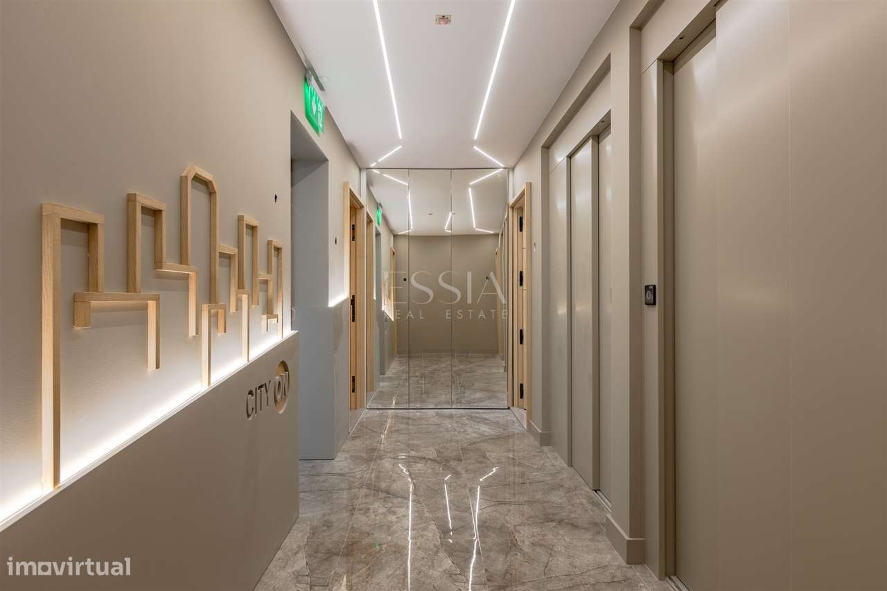 TO com Varanda Centro Porto | T0 Novo Faria Guimarães | City On-11