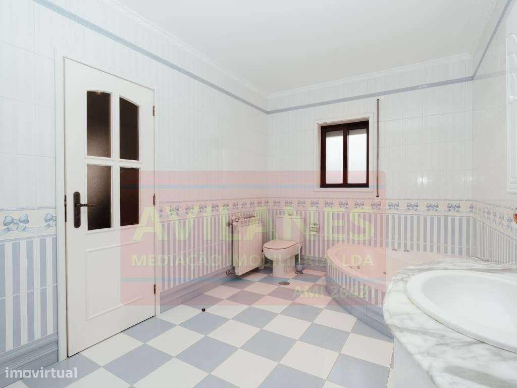 APARTAMENTO T3 RECUADO - LOBÃO-32