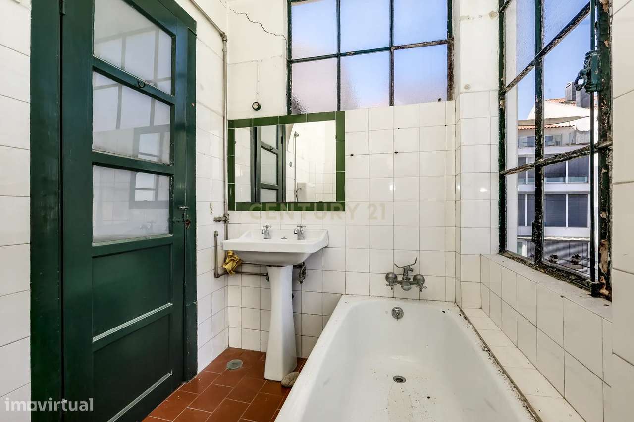 Apartamento T2 Na Lapa, Lisboa-8