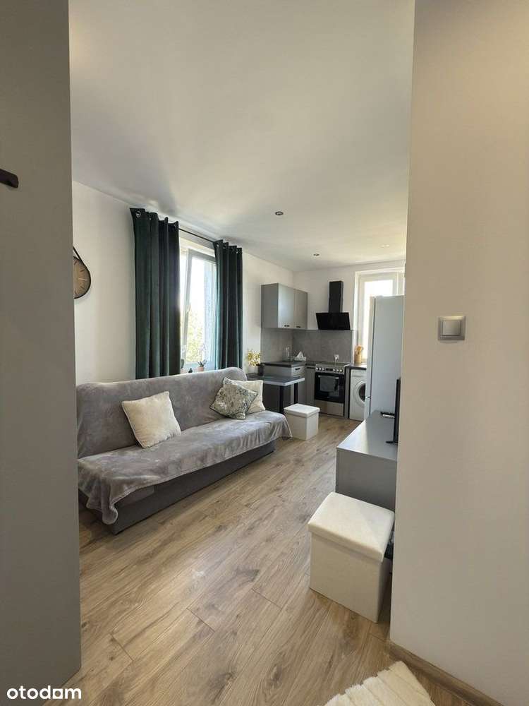 Umeblowana kawalerka do wprowadzenia!!!-6