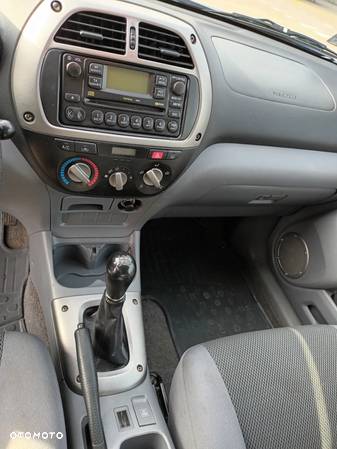 Toyota RAV4 1.8 VVT-i Terra 2WD - 14