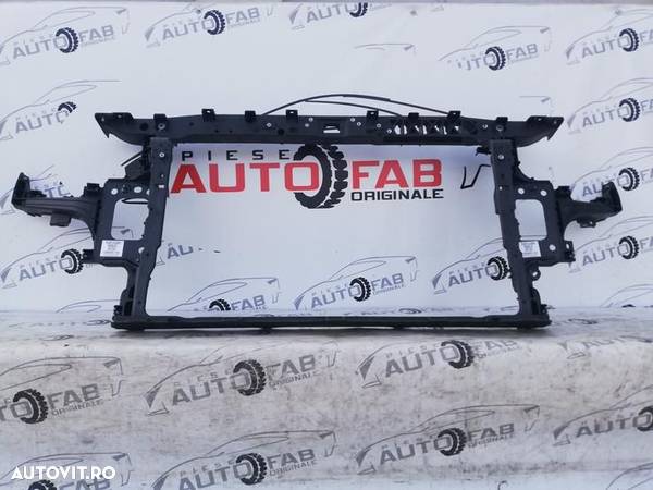 Trager/calandru Hyundai i30 an 2017-2018-2019-2020-2021-2022-2023 atentie la model - 1