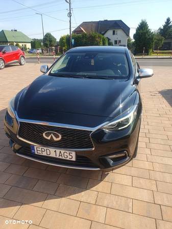 Infiniti Q30 1.5d Business Executive 7DCT - 11