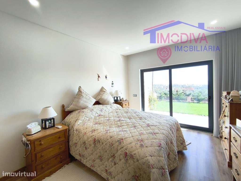 Moradia térrea T3 com garagem em Figueiró dos Vinhos-25