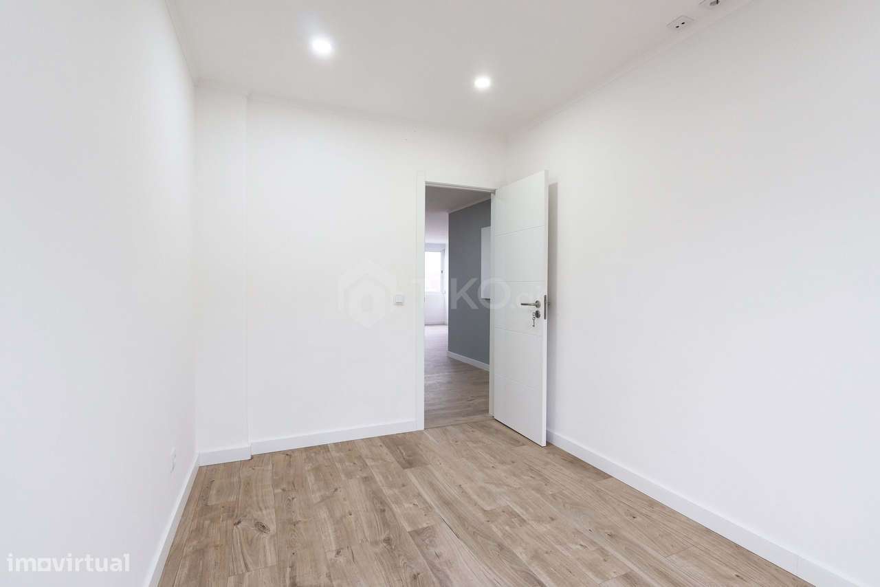 T4 TOTALMENTE REMODELADO NA DAMAIA – PRONTO A HABITAR | LOCALIZAÇÃO E-16