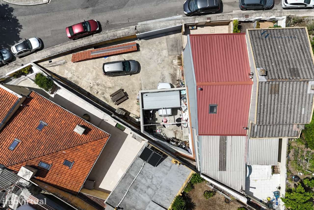 Moradia T3 com Terreno para Construção em Guifões-25