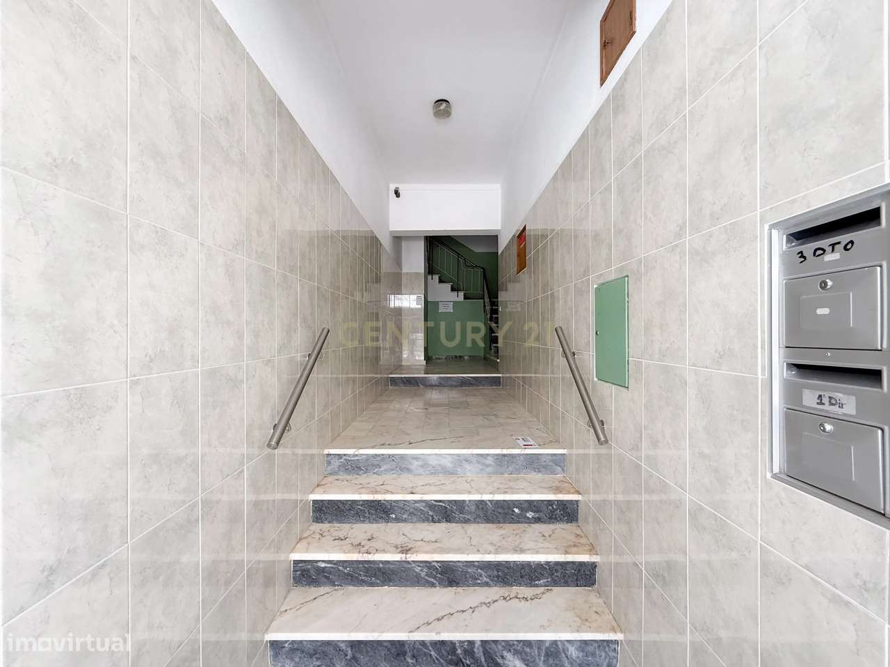 Apartamento T2 | Baixa | Varandas | Vista Desafogada | Faro-20