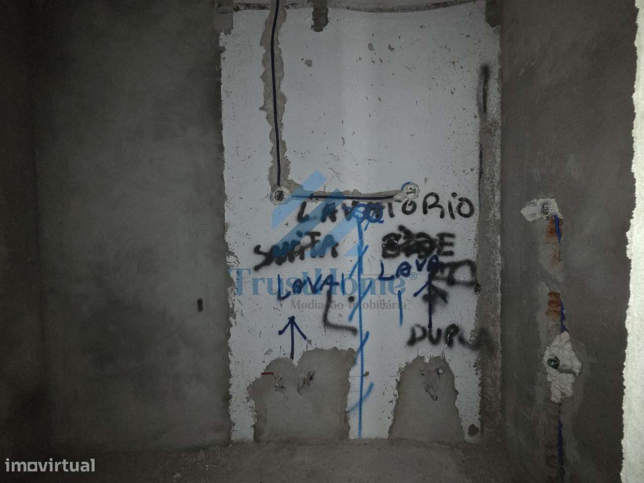 V4 para remodelação em São João da Ribeira a 13 Km de Rio Maior-41