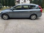 Kia Ceed - 4