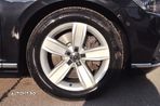 Volkswagen Passat Variant 2.0 TDI SCR 4Motion DSG Elegance - 11