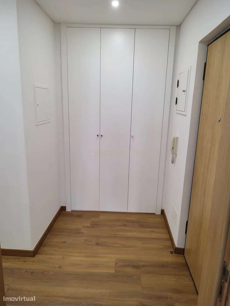 Apartamento T2 remodelado na Póvoa de Santa Iria, Vila Franca de Xira-5