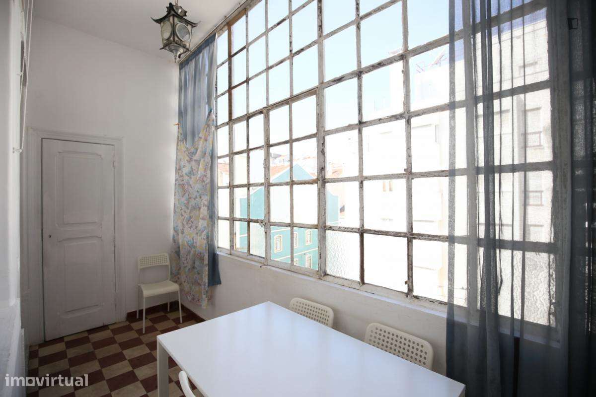 Quarto - localizado em Arroios Lisbon - Grande imagem: 3/7