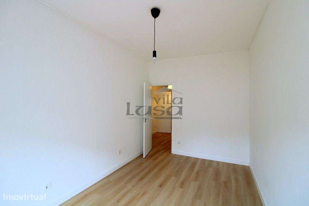 T2 Renovado, para Arrendamento a 200 metros da Avenida da República - Grande imagem: 5/15