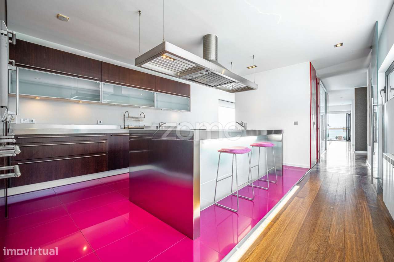 Exclusiva Moradia de Luxo T5+1 com Vista Mar | Lote de 960 m²-9
