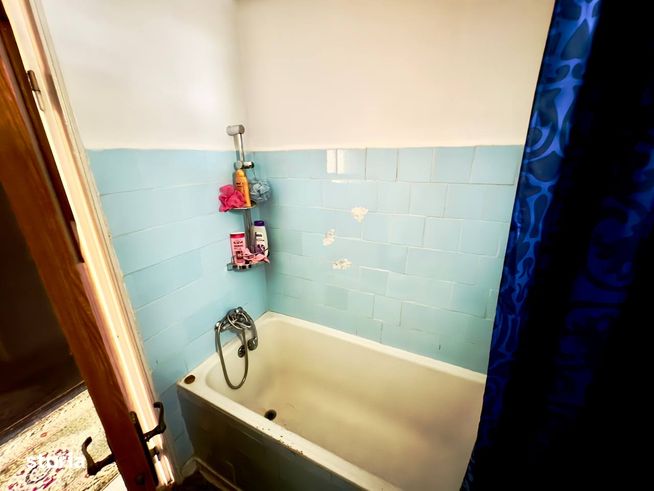Apartament 3 cam decomandat,parter langa Piata Berceni, bloc anvelopat-6