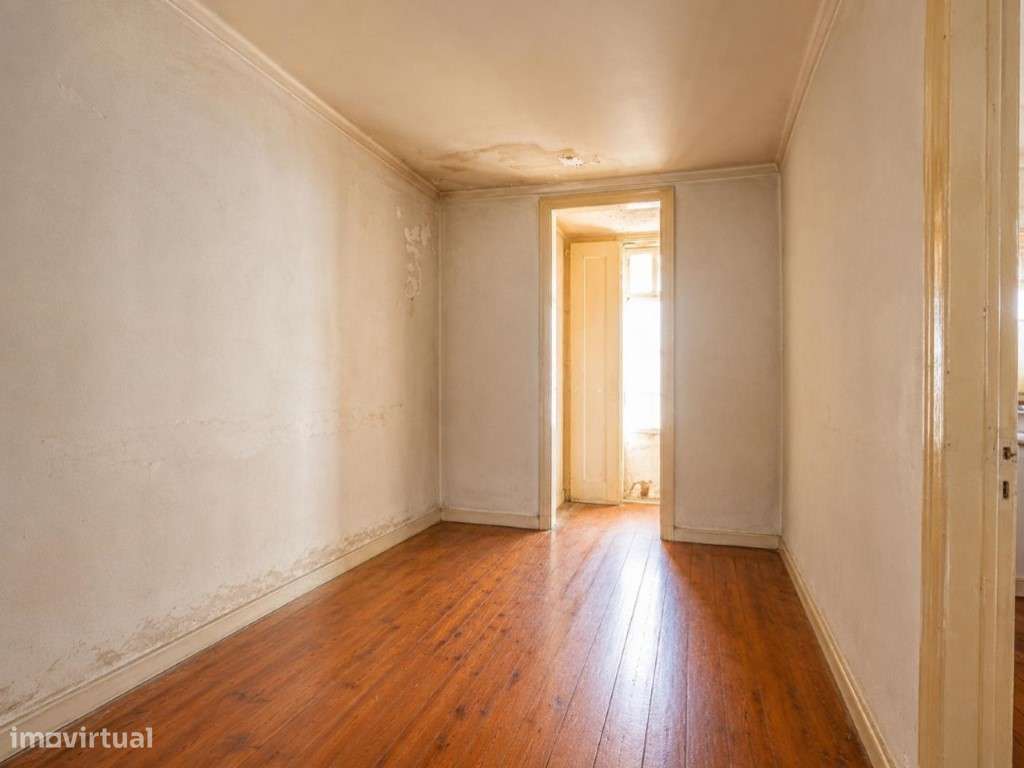 Apartamento, 2 quartos, Lisboa, Santa Maria Maior-1