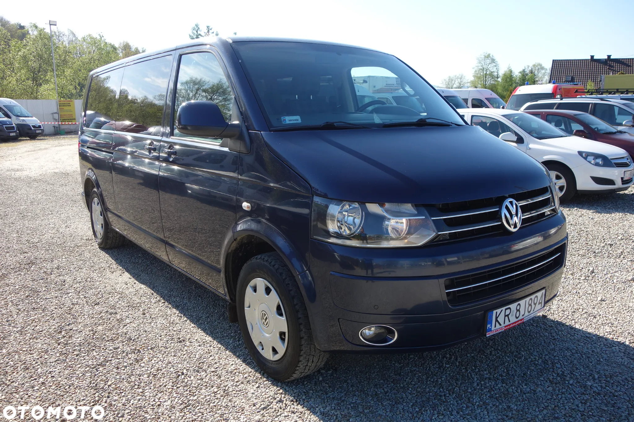 Volkswagen Caravelle - 14