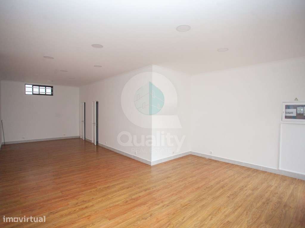 Estabelecimento comercial numa zona Privilegiada do Barreiro - Grande imagem: 5/11