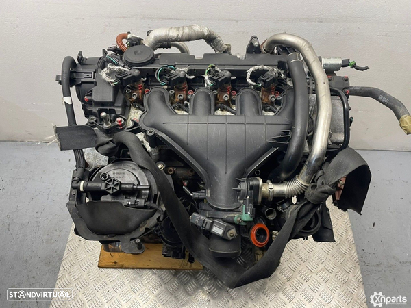 Motor FORD S-MAX 2.0 TDCi Ref. D4204T / AV4Q 01.15 -  Usado - 1