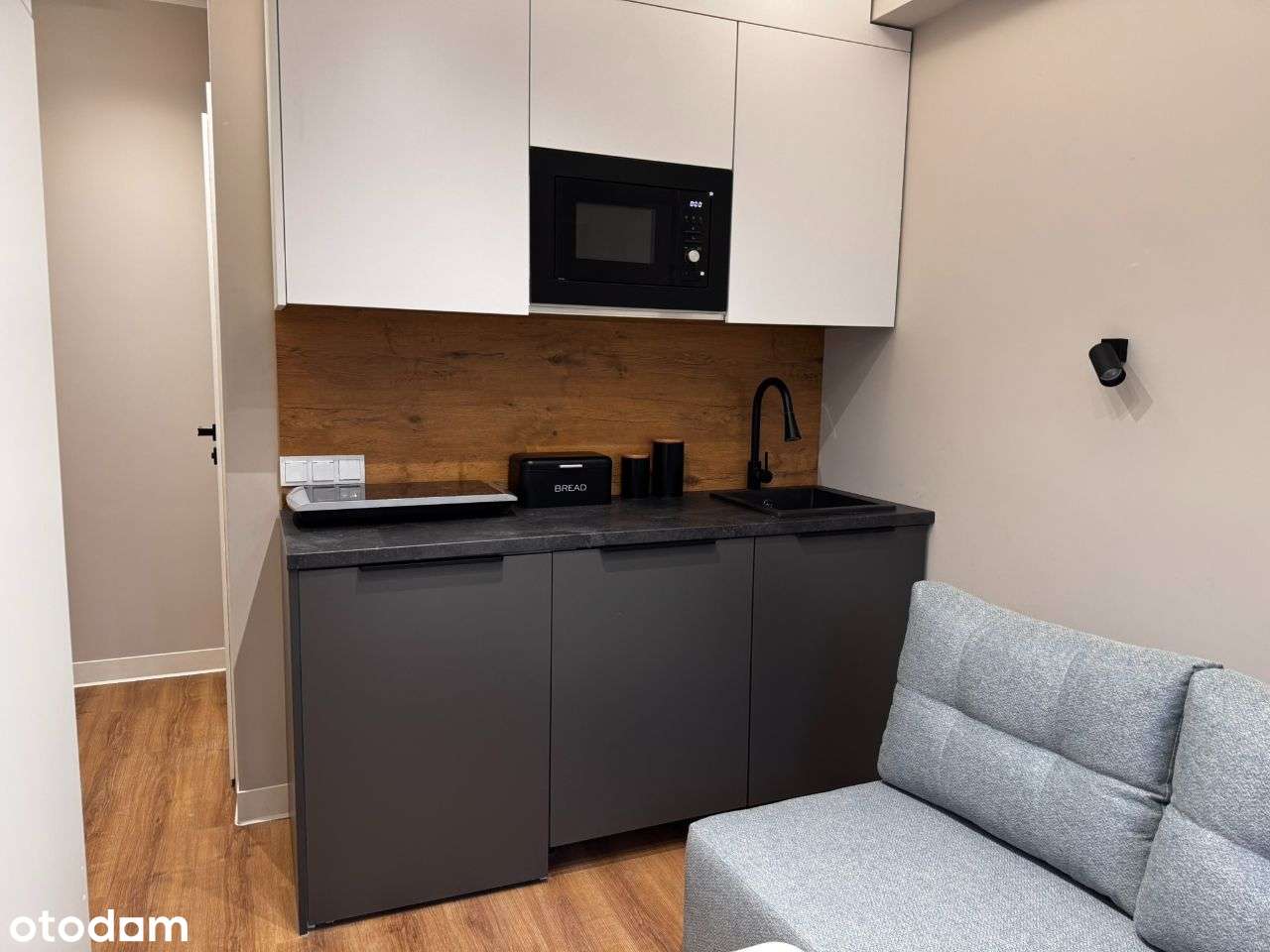 Przytulna Umeblowana Kawalerka w Samym Sercu Łodzi - Sienkiewicza 115 - Pełny obrazek: 5/11