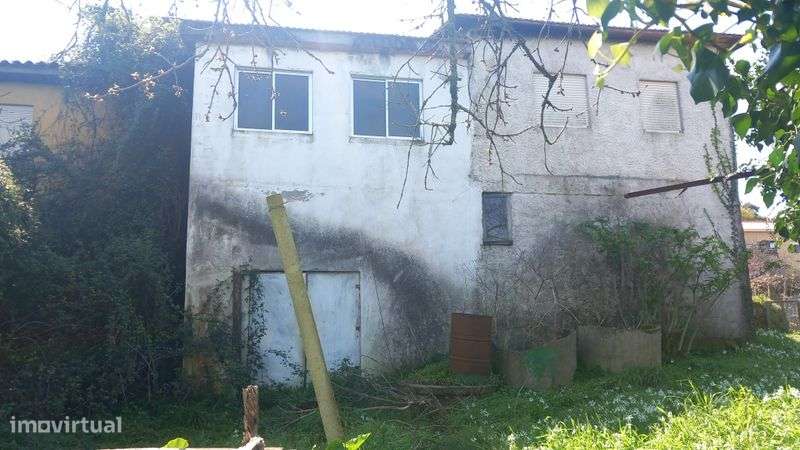 Moradia Usada  no Lugar de Catapeixe,Sobrado, Concelho de C. de Paiva. - Grande imagem: 4/7