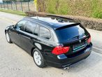 BMW Seria 3 318d Touring - 3