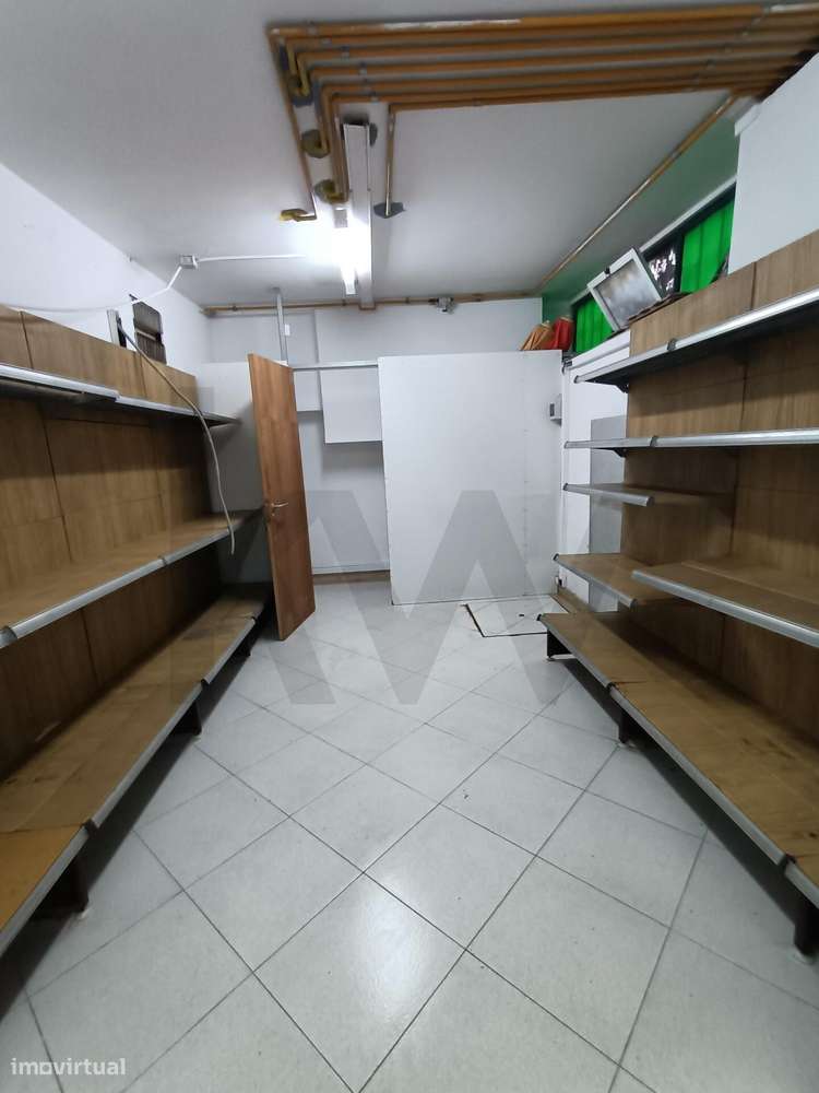 VENDA | ESPAÇO COMERCIAL COM ARRECADAÇÃO – CENTRO DE ALVERCA-31