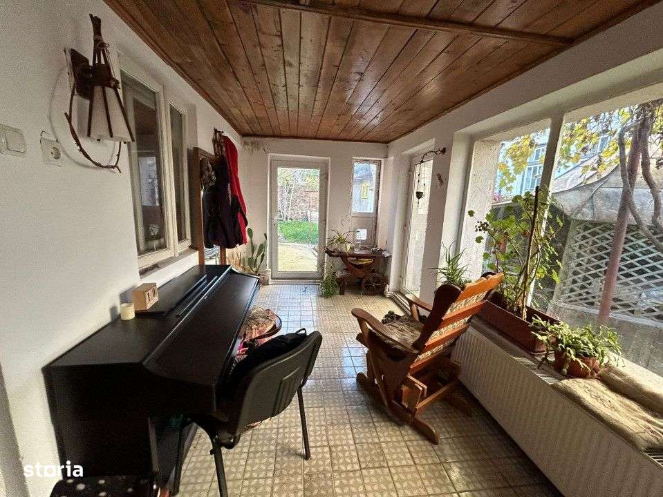 Casa 3 camere, zona Ultracentrala, constructie caramida din anul 1996 - Imagine principală: 5/9