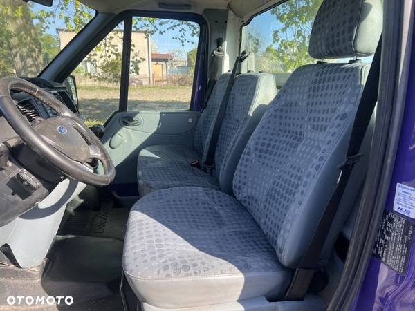 Ford Transit - 10