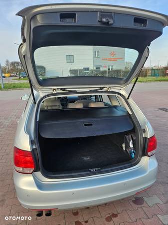 Volkswagen Golf VI 2.0 TDI Comfortline - 10