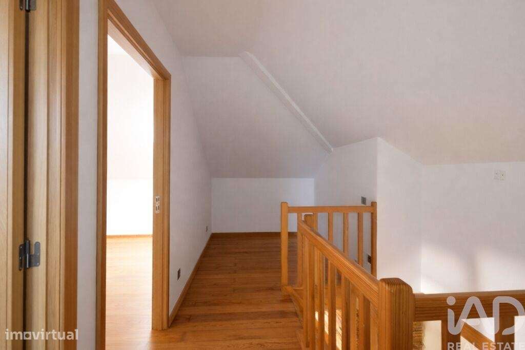 Moradia isolada T6 em Maceira de 193,4 m2 - Grande imagem: 4/21