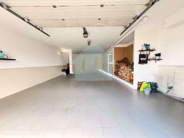 Moradia T2 com jardim, terraço e garagem em Silveira-18