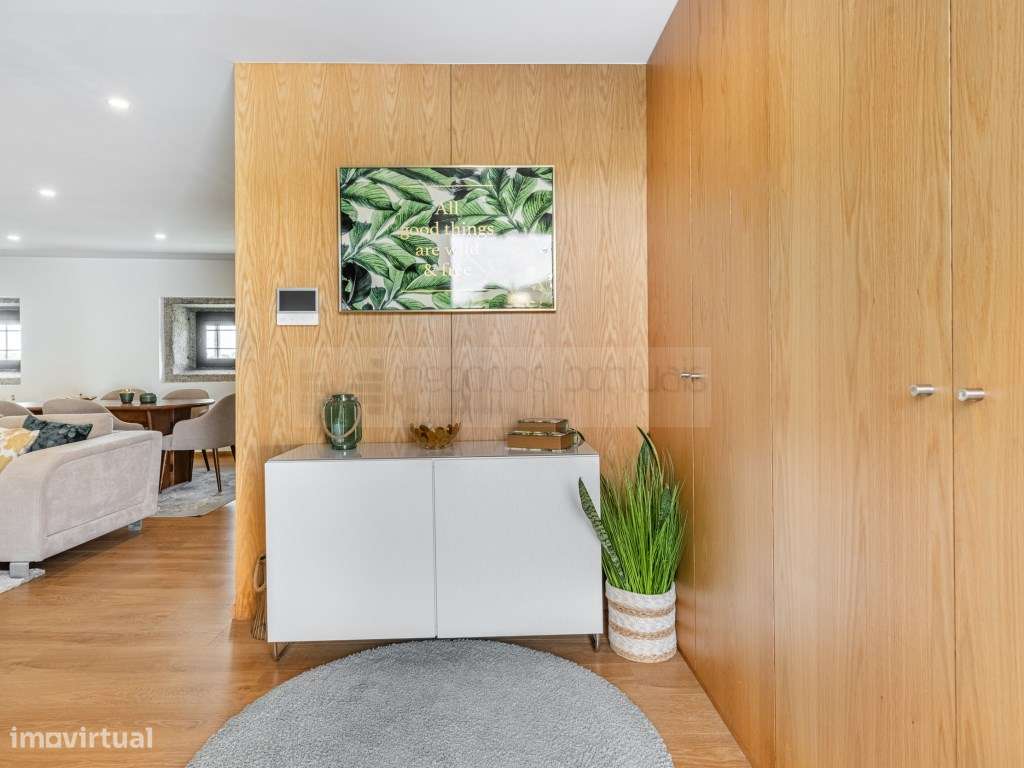 Propriedade Distinta com Piscina, Anexos, Poço de Água e Duas Fraçõ...-7