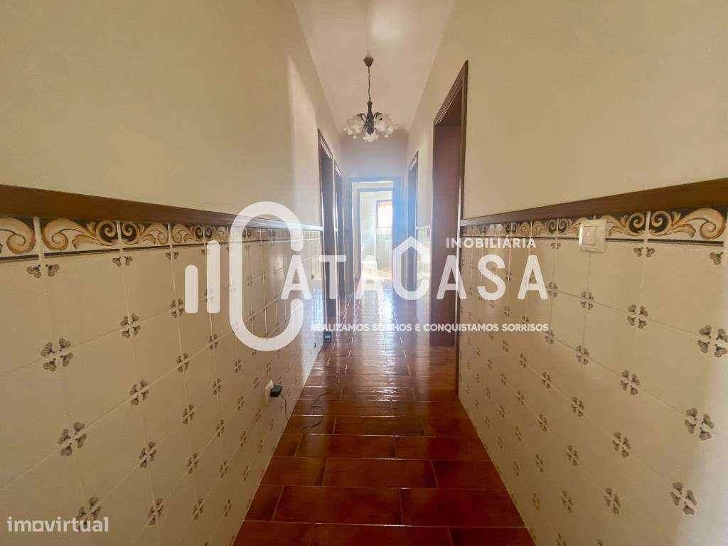 Moradia Geminada T4 para venda na freguesia de Aguada de Cima-9